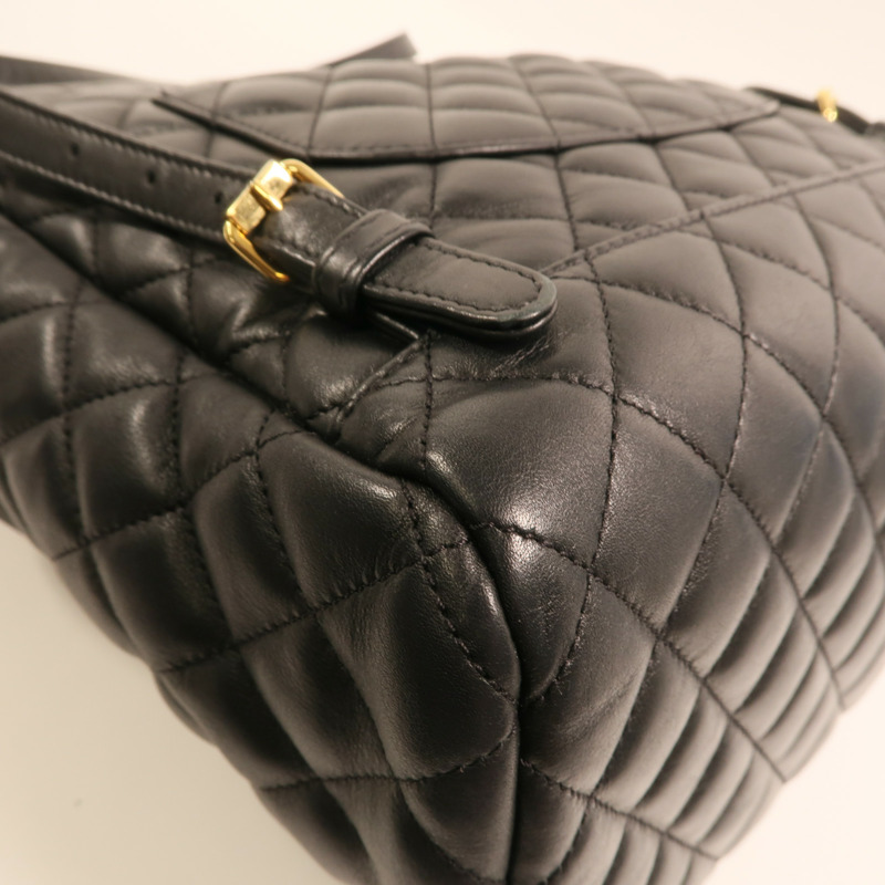 CHANEL 羊皮皮革Backpack金扣鏈帶背包-12