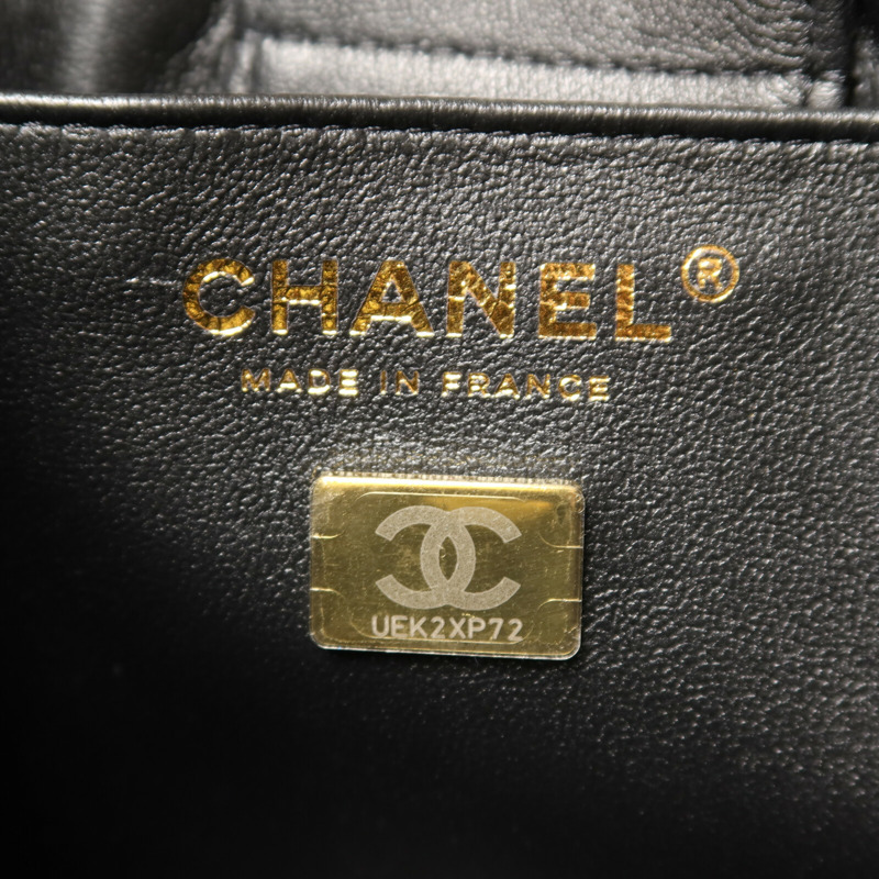CHANEL 牛皮皮革Mini Tote金扣肩背袋-5