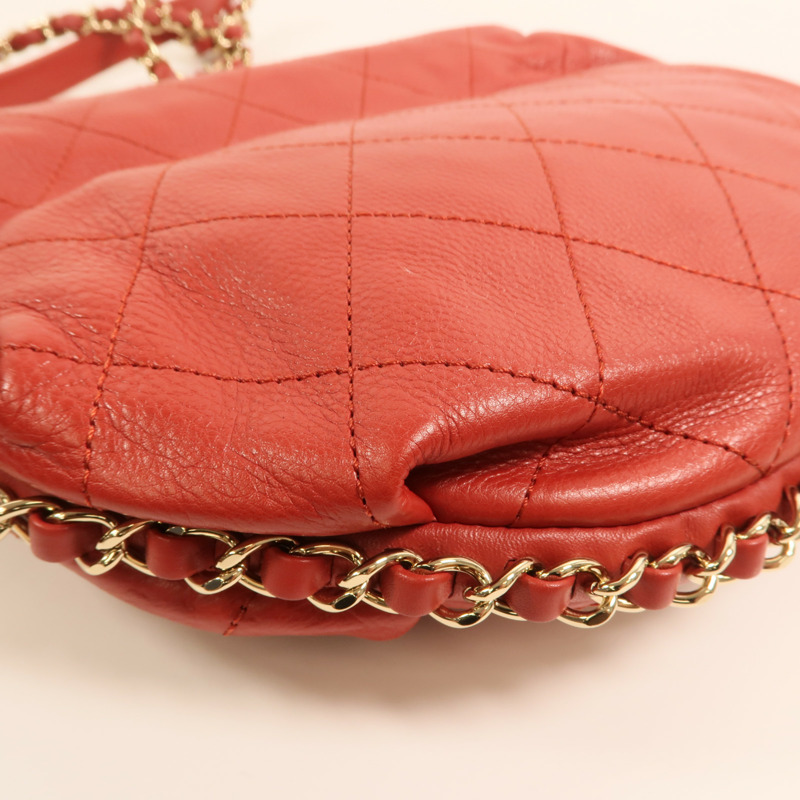 CHANEL 牛皮皮革Chain Around Bag金扣鏈帶肩背袋-12