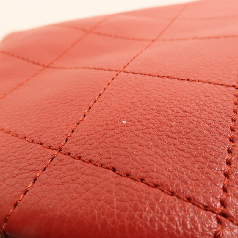 CHANEL 牛皮皮革Chain Around Bag金扣鏈帶肩背袋-13