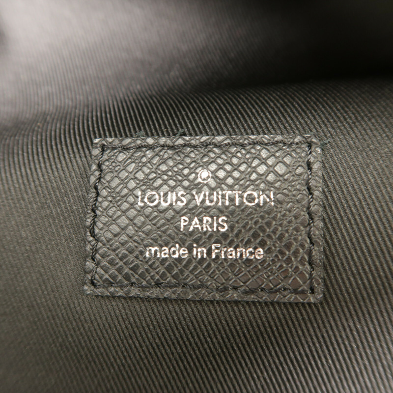 LOUIS VUITTON Taigarama Discovery Backpack銀扣背包-5