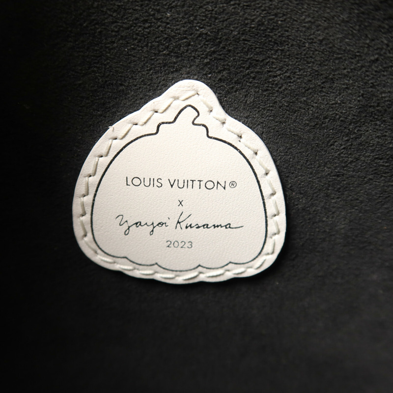 LOUIS VUITTON Monogram Empreinte LVxYK Marshmallow PM肩背袋-5