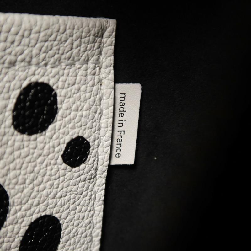 LOUIS VUITTON Monogram Empreinte LVxYK Marshmallow PM肩背袋-6