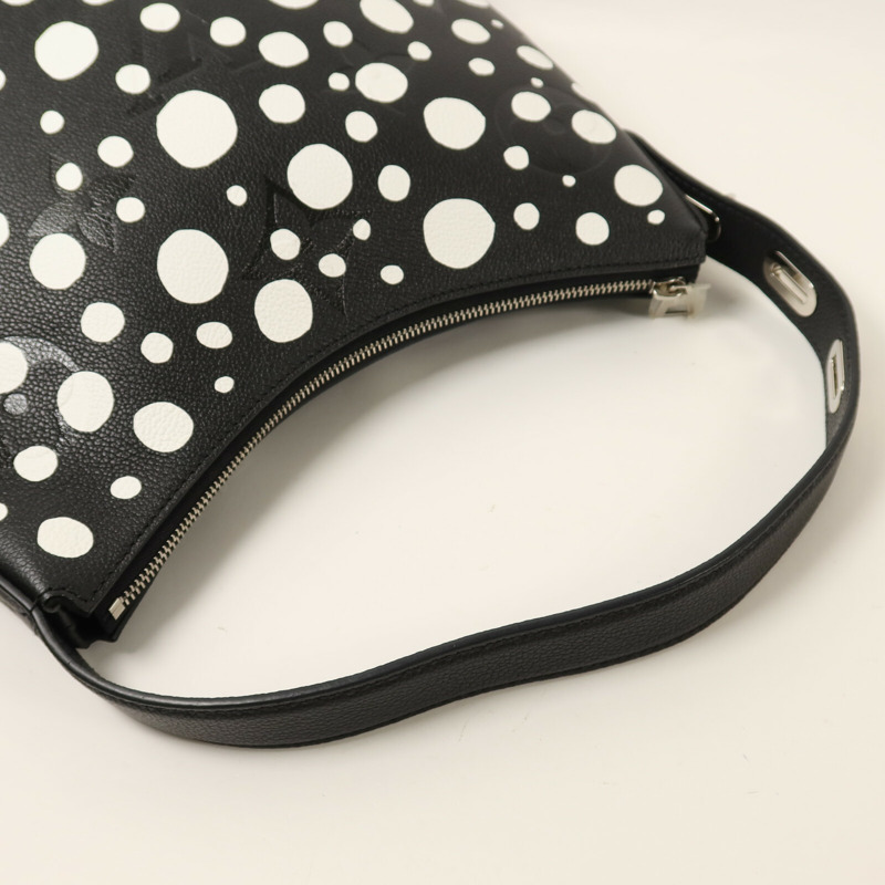 LOUIS VUITTON Monogram Empreinte LVxYK Marshmallow PM肩背袋-7