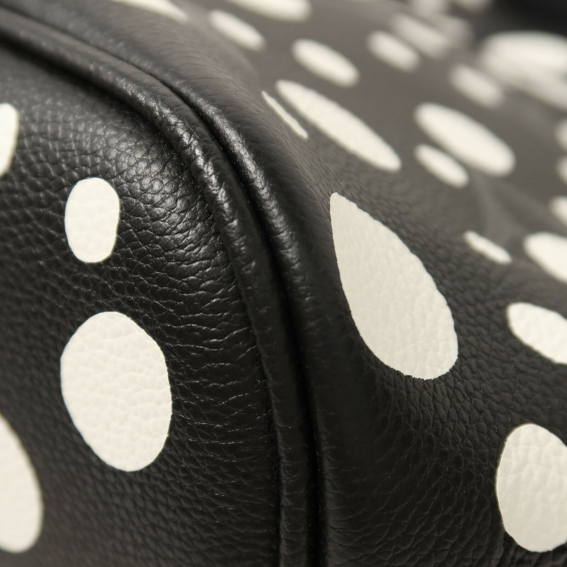 LOUIS VUITTON Monogram Empreinte LVxYK Marshmallow PM肩背袋-14