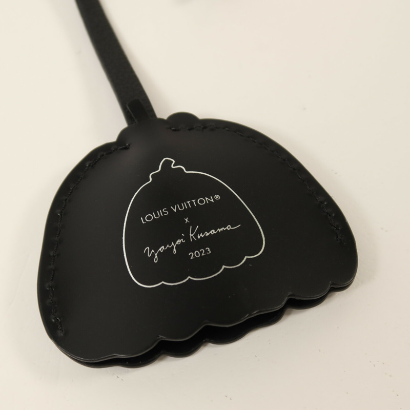 LOUIS VUITTON Monogram Empreinte LVxYK Marshmallow PM肩背袋-16