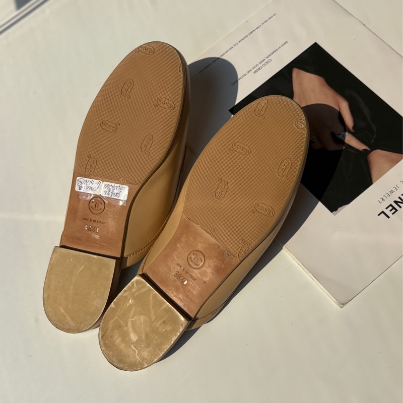 Chanel 米色珍珠穆勒鞋-1