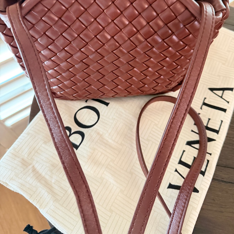 Bottega Veneta mini Cobble BV 元寶包 磚紅色/焦糖色-13
