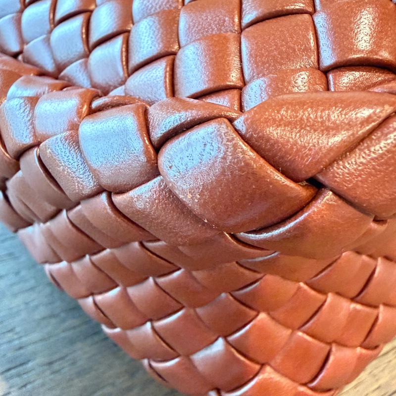 Bottega Veneta mini Cobble BV 元寶包 磚紅色/焦糖色-15