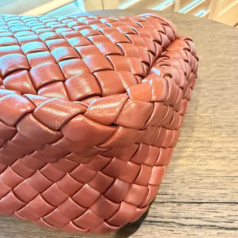 Bottega Veneta mini Cobble BV 元寶包 磚紅色/焦糖色-16