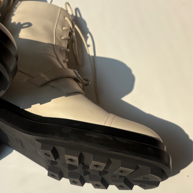 Hermes 米白Kelly釦綁帶短靴-5