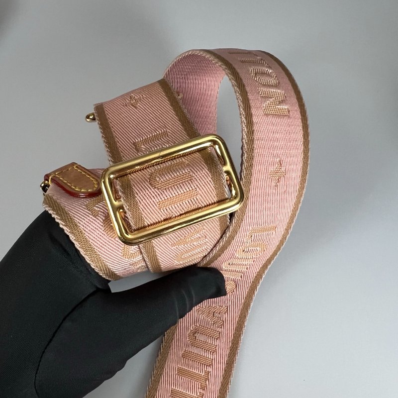 LV M44840/晶片款 粉色五合一-16