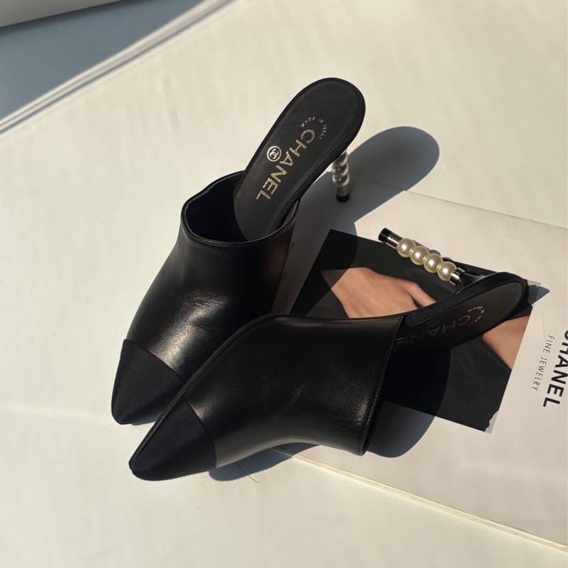 Chanel 黑皮珍珠高根穆勒鞋-0