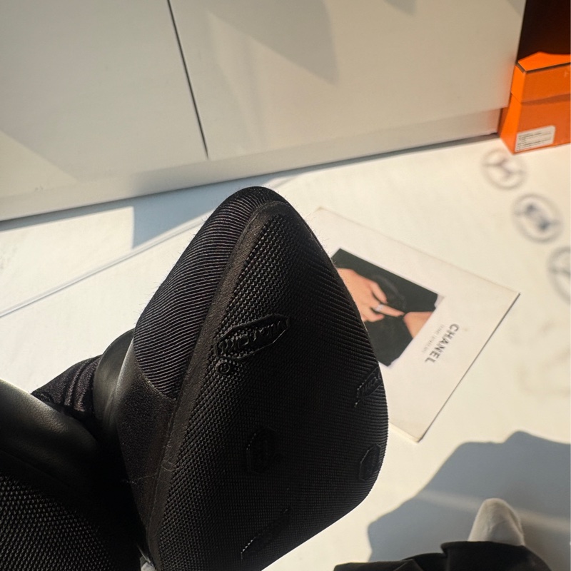 Chanel 黑皮珍珠高根穆勒鞋-10