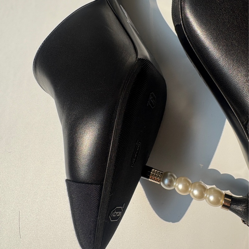 Chanel 黑皮珍珠高根穆勒鞋-11