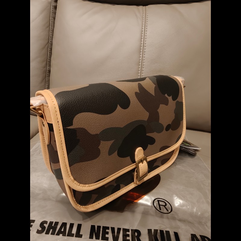 日本帶回，絕版bape迷彩男女可背側背包-2