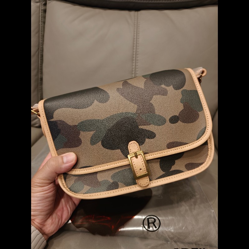 日本帶回，絕版bape迷彩男女可背側背包-3