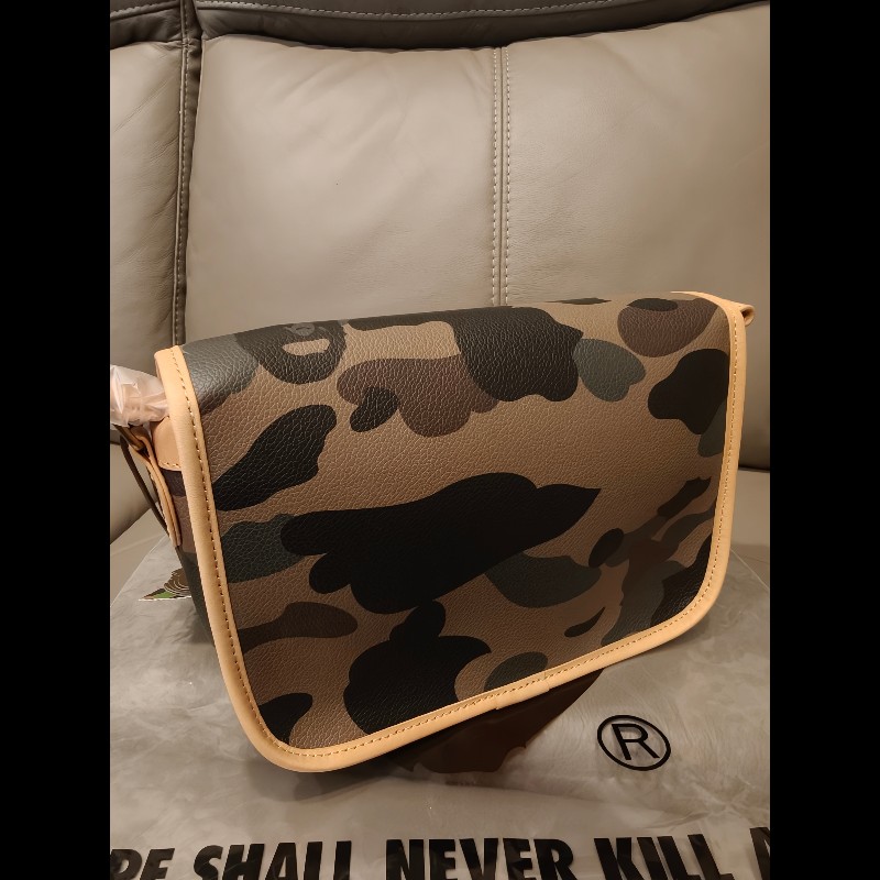 日本帶回，絕版bape迷彩男女可背側背包-4