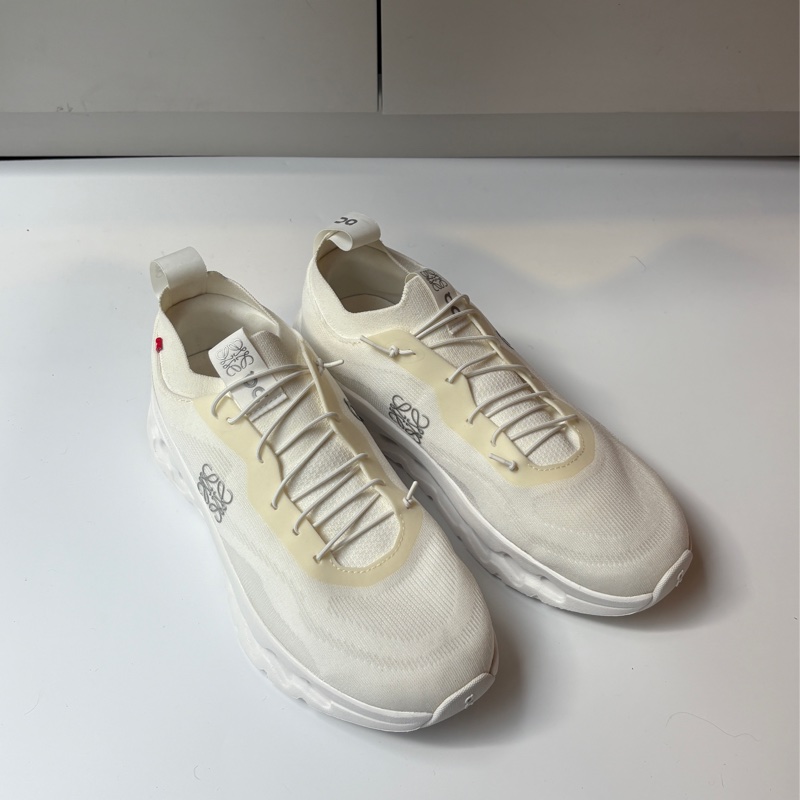 Loewe X On 聯名白色休閒鞋-1