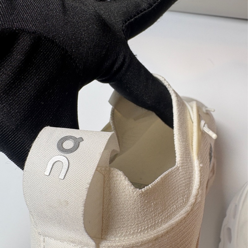 Loewe X On 聯名白色休閒鞋-10