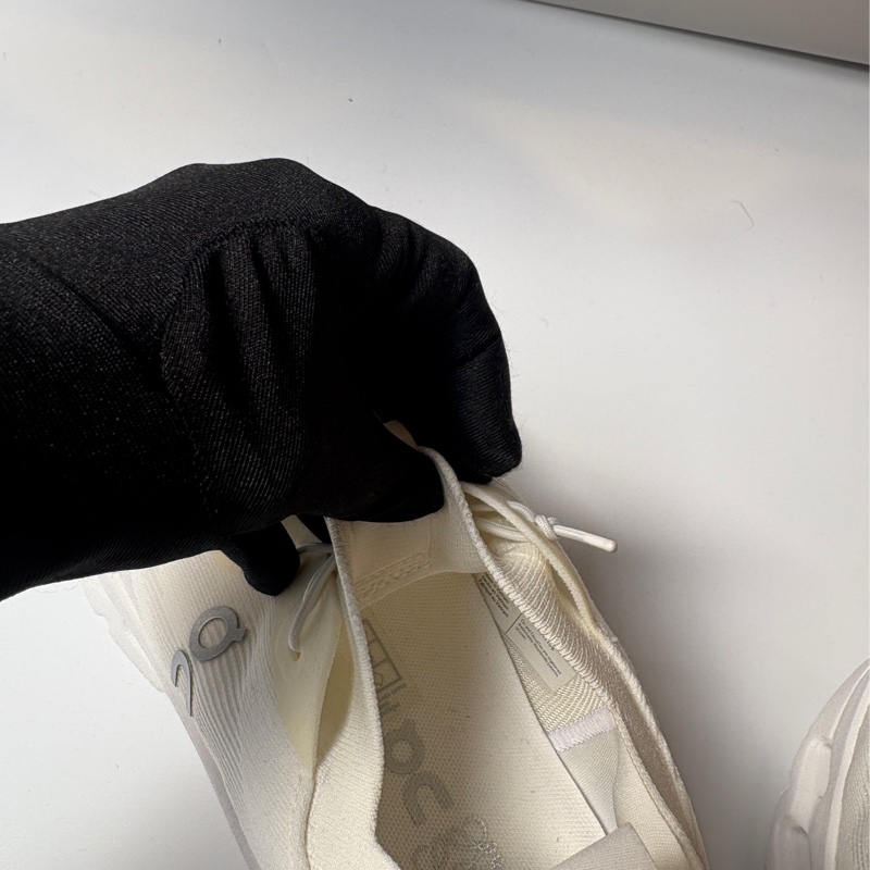 Loewe X On 聯名白色休閒鞋-11