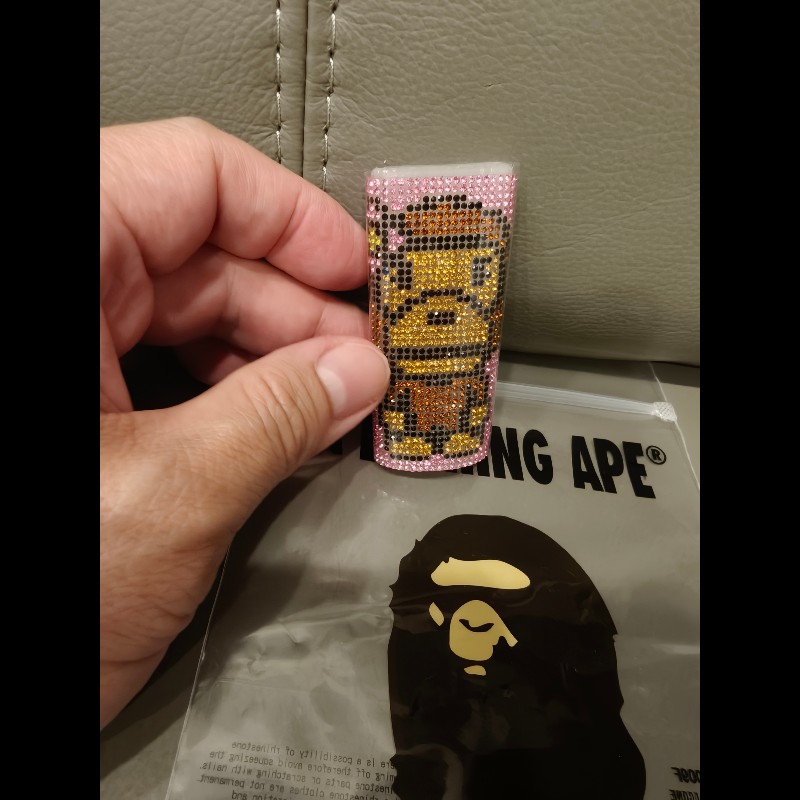 日本帶回現貨,bape打火機鑲鑽打火機套子,絕版品-6