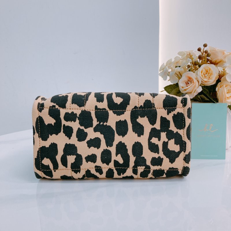 MS0661 Coach 蔻馳豹紋兩用包包Cargo 20 Leopard Shoulder Handbag Canvas Beige-4