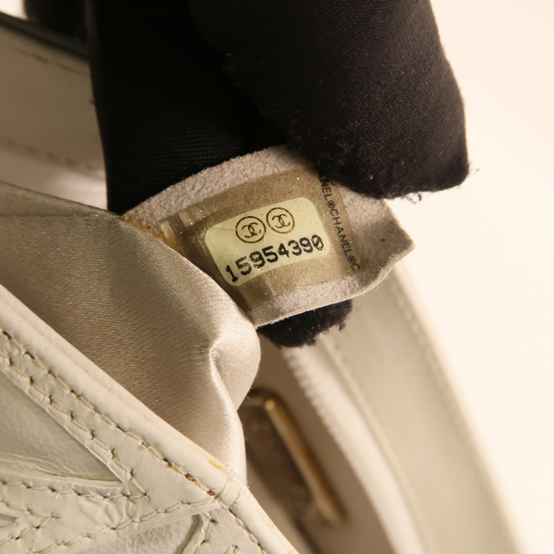 CHANEL 牛皮皮革Clutch Bag銀扣手拿包-6