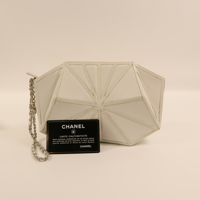 CHANEL 牛皮皮革Clutch Bag銀扣手拿包-10