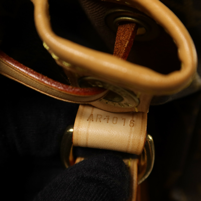 LOUIS VUITTON Monogram Noe Bucket Bag金扣肩背袋-7