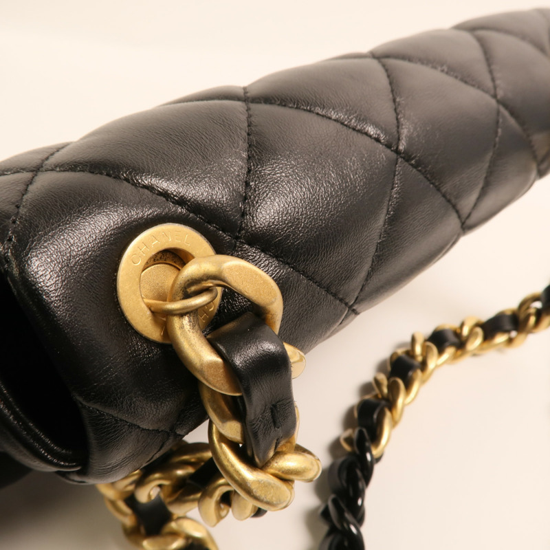 CHANEL 羊皮皮革Flap Bag金扣鏈帶肩背袋-14