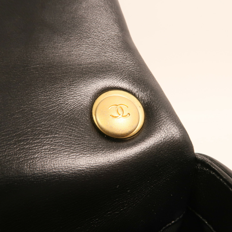 CHANEL 羊皮皮革Flap Bag金扣鏈帶肩背袋-15