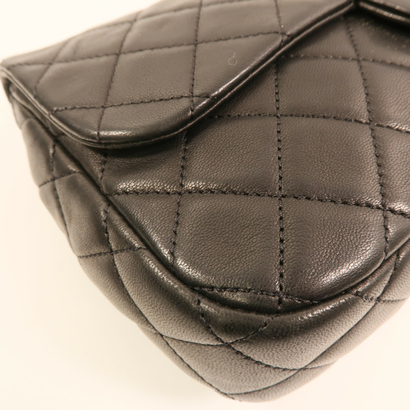 CHANEL 羊皮皮革Chain Shoulder金扣鏈帶肩背袋-13