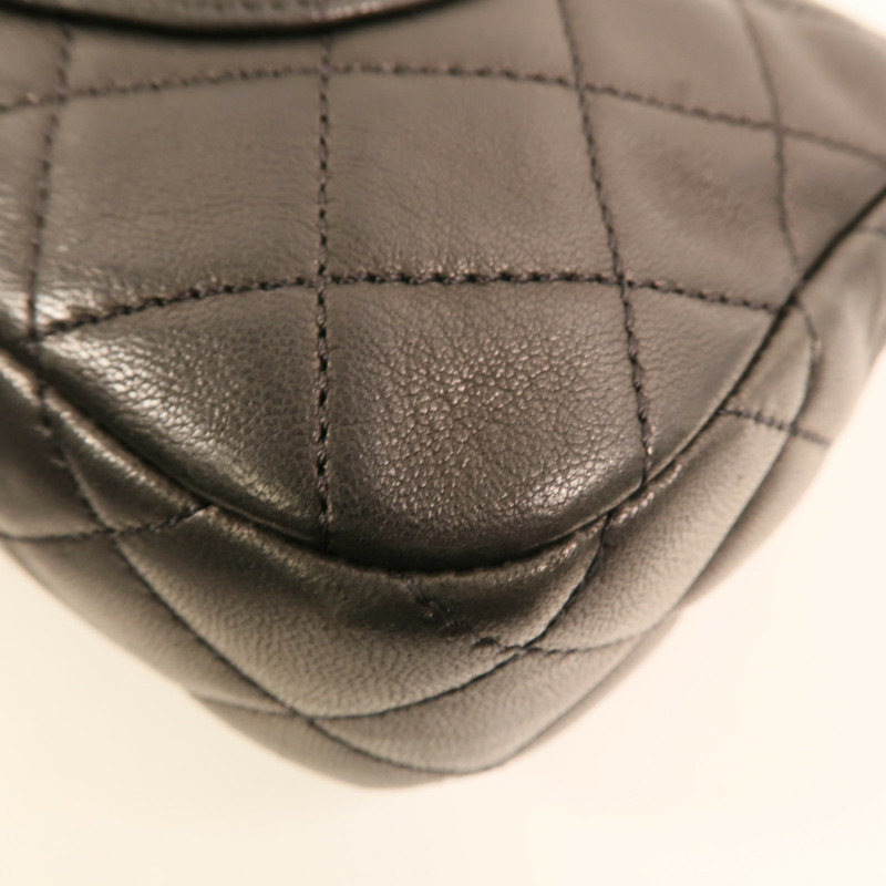 CHANEL 羊皮皮革Chain Shoulder金扣鏈帶肩背袋-14