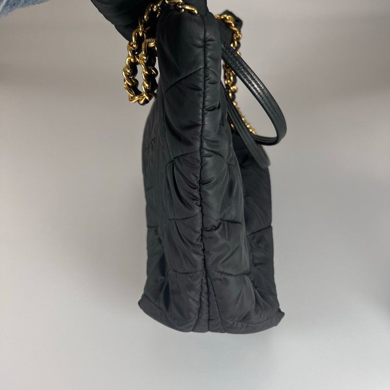 PRADA BR4383 黑金尼龍鍊條托特包-2