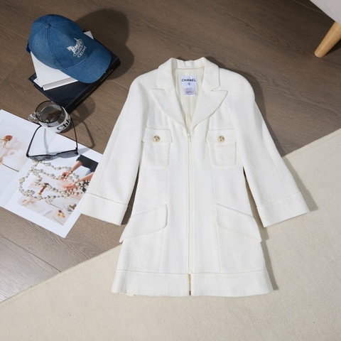 ❤️CHANEL 奶白色粗花呢外套 微瑕優惠