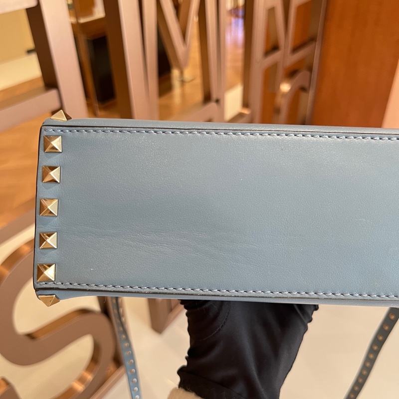 Valentino華倫天奴霧霾藍鉚釘郵差包-3