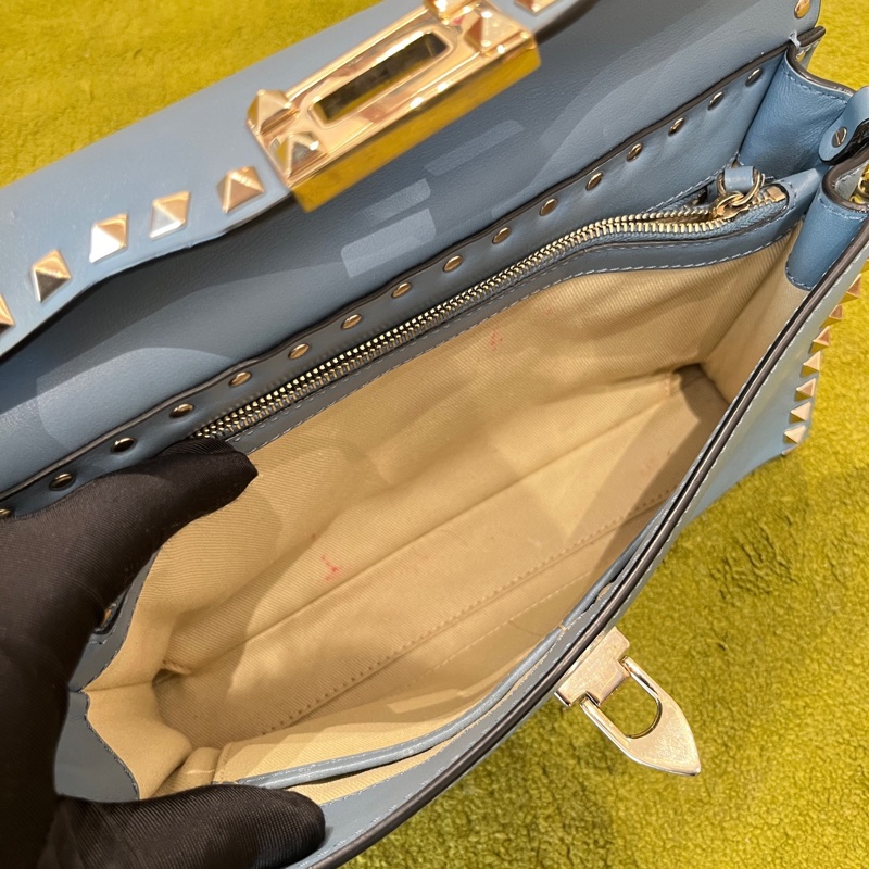 Valentino華倫天奴霧霾藍鉚釘郵差包-5