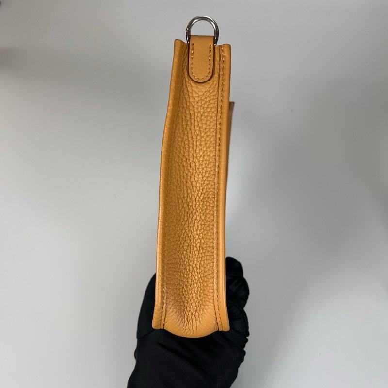 HERMES Z刻 餅乾色EVELYNE TPM 肩背包-3