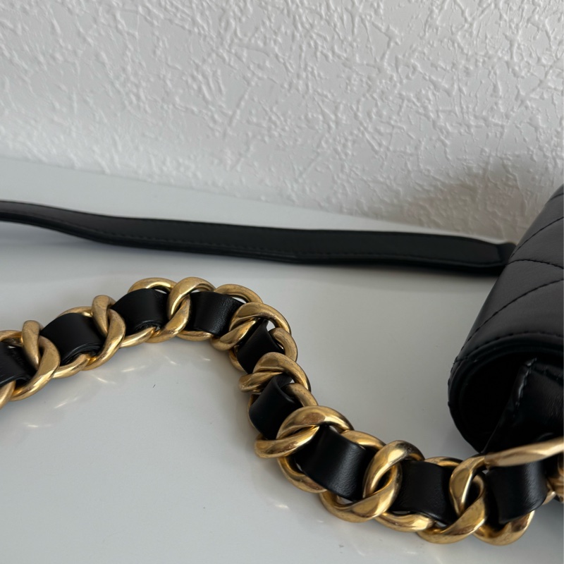 chanel AS8231黑色迷你掀蓋金鍊斜背鏈包 超可愛❤️🔥❤️🔥-24