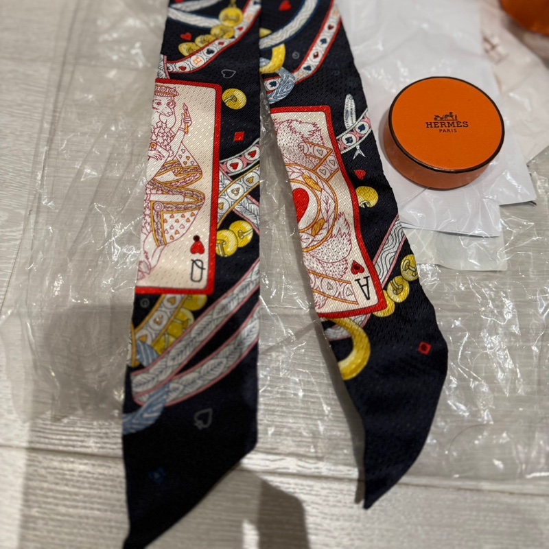 ✨全新轉售✨ Hermès Twilly 限量黑色撲克牌寶石-1