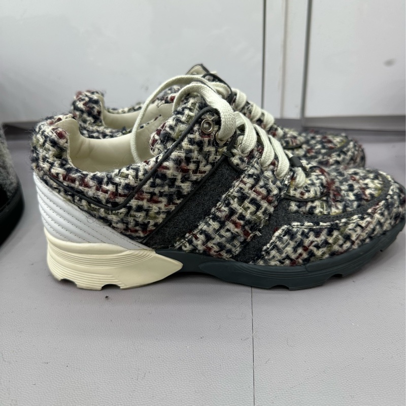 Chanel 香奈兒 毛呢運動鞋 39碼-1