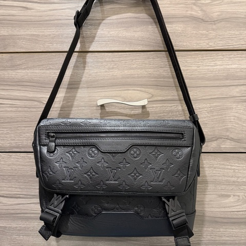 Lv Messenger Voyager PM 郵差包