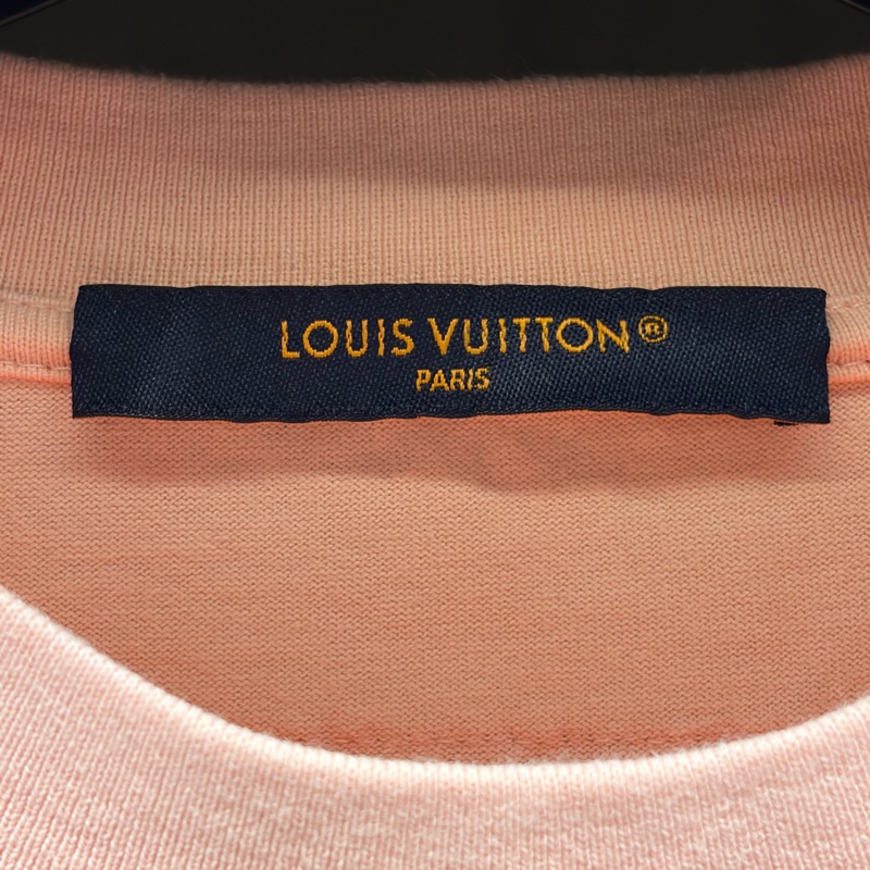 LV路易威登 LOUIS VUITTON 95新浮雕LOGO粉色XS 短袖T恤-1