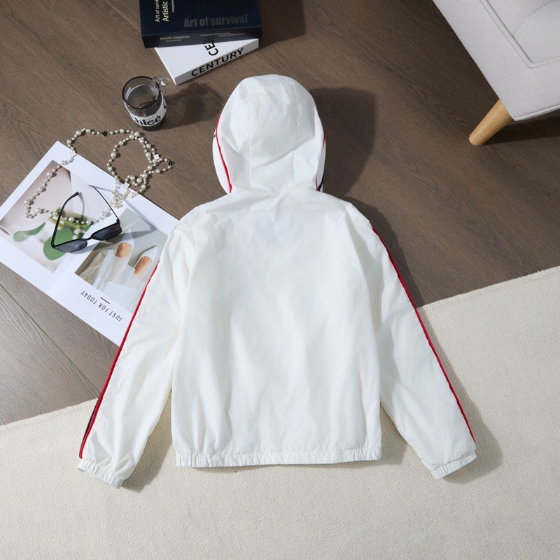 MONCLER紅白黑連帽風衣-6