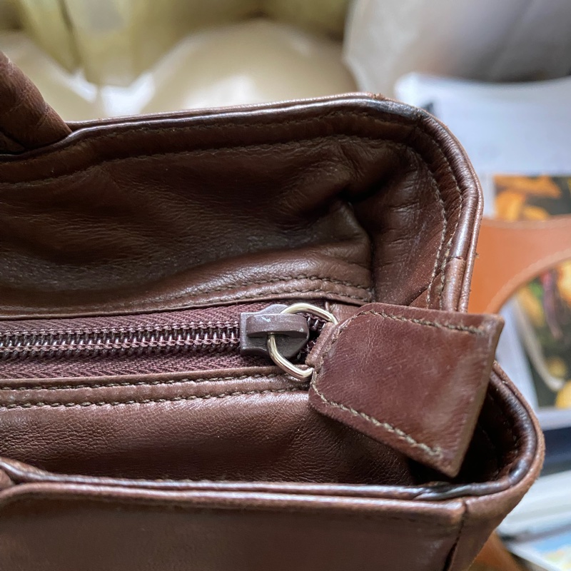 Prada 全皮手提袋-11