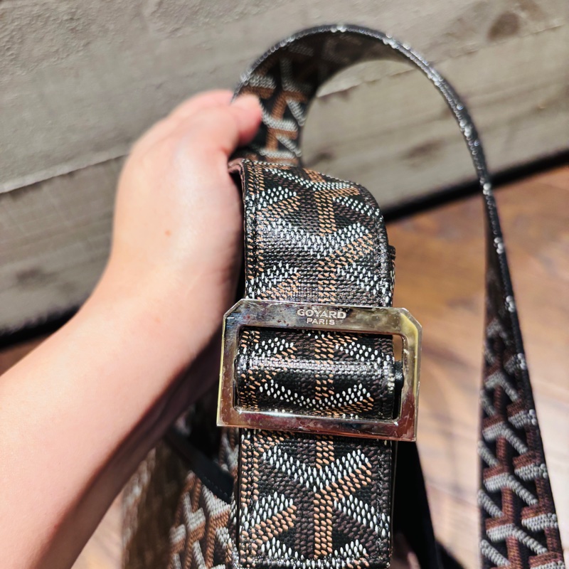 Goyard男士黑色斜跨包-16