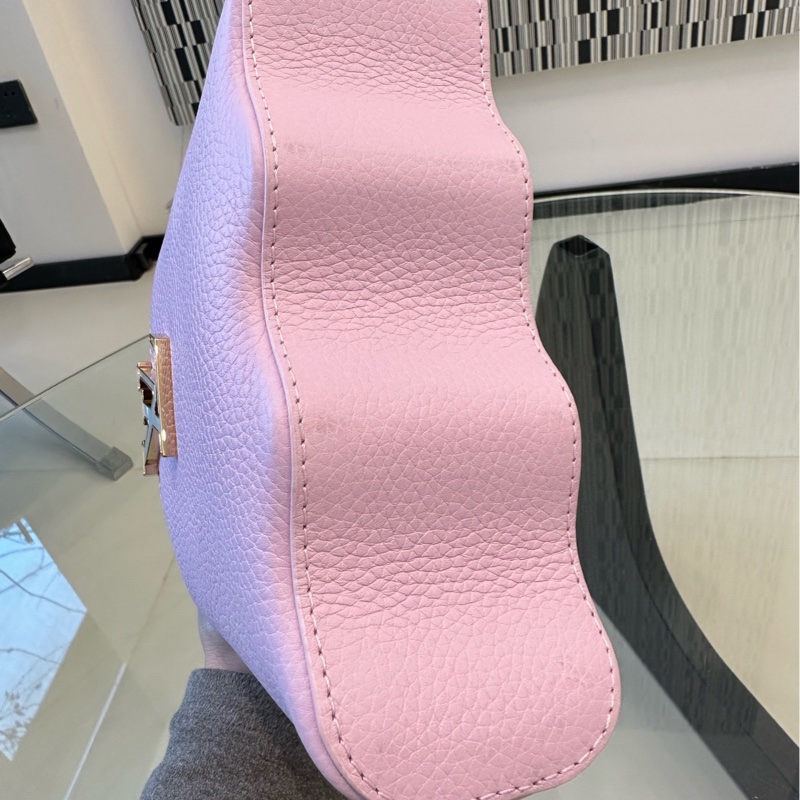 芯片款99新 LV粉色波浪卡普辛。-8