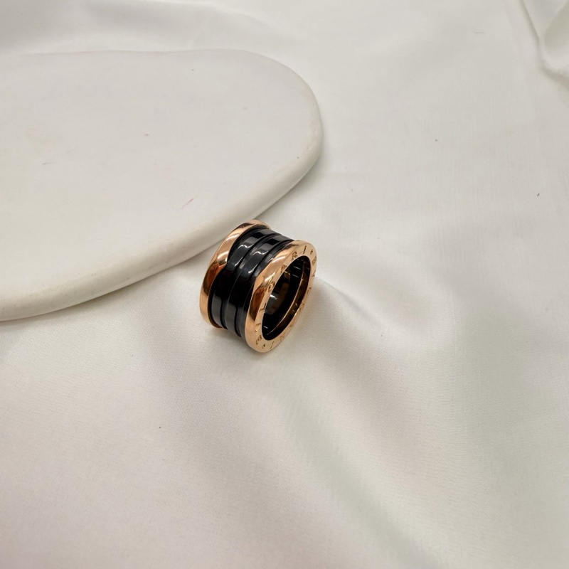 Bvlgari寶格麗玫瑰金四環黑陶瓷戒指52號 單品。-4
