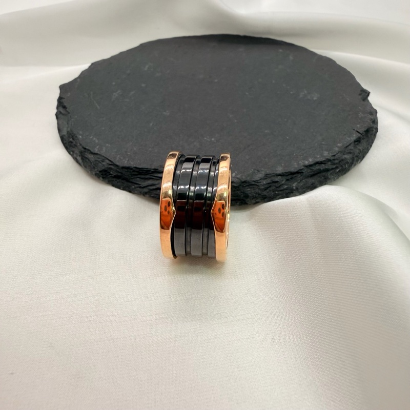 Bvlgari寶格麗玫瑰金四環黑陶瓷戒指52號 單品。-6